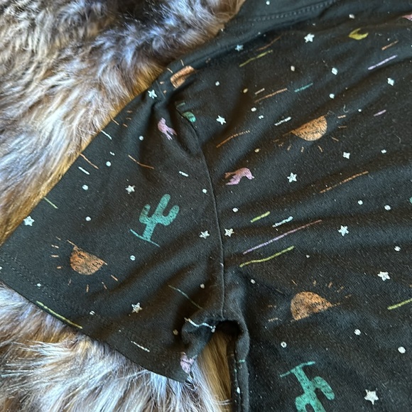 Modern Lux Women's Cactus Desert Short Sleeve Tee - Picture 8 of 9